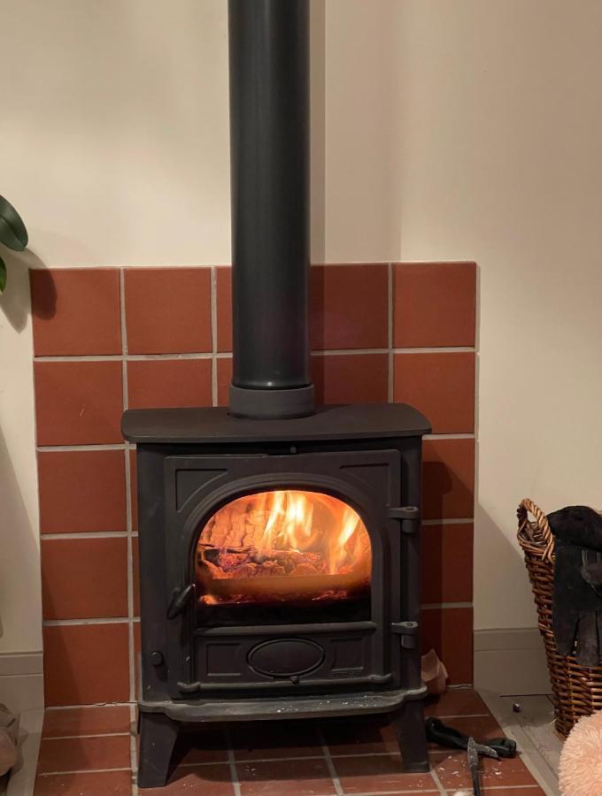 Bike Shed - Beautiful 1-Bed Cottage In Shorwell Extérieur photo